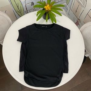 Satva organic cotton yoga tee